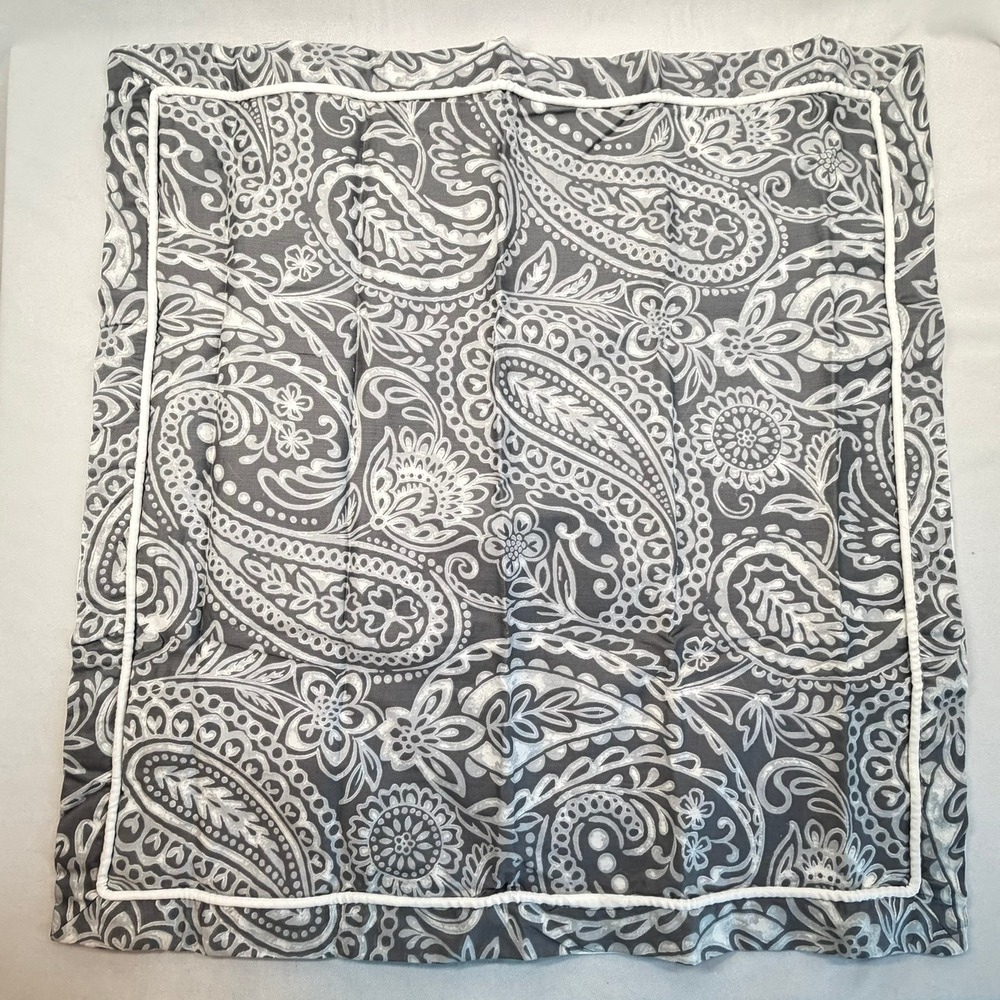 Liz Claiborne Brooke Paisley Euro Sham Grey White Reversible 100% Cotton NEW